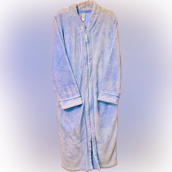 Simply Basic Zip-Front Robe, Light Blue, Size L, Like-New, Perfect Condition - Picture 1 of 12